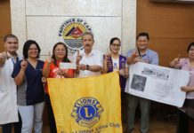 Gov. Fredenil Castro (center) turns over the check worth P1,600,000 as the provincial government’s counterpart for the construction of the first cancer treatment facility in Capiz to its partners, Capiz Lions Club, Capiz Lioness Lions Club, and Lions Club International Foundation. CAPIZ PROV’L GOV’T COMMUNICATIONS GROUP FACEBOOK PHOTO