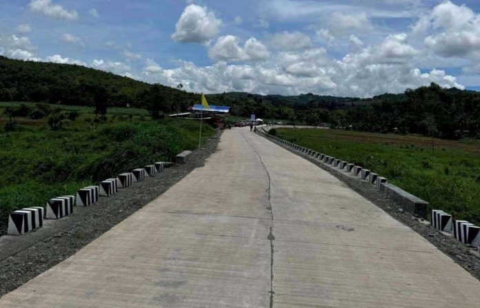 The newly-completed Madarag-Iprog Junction National Road links the municipality of San Enrique, Iloilo with Passi City, and is anticipated to benefit over 1,000 households across several barangays. CAPITOL PHOTO