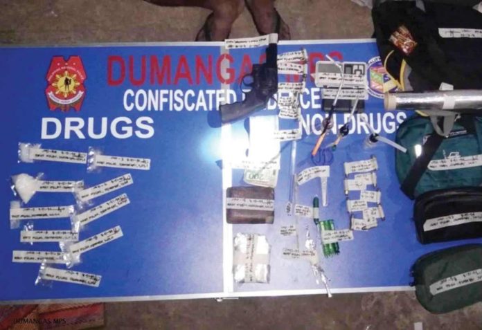 Officers of the Dumangas Municipal Police Station and Iloilo Police Provincial Office’s Drug Enforcement Unit seized P340,000 worth of suspected shabu, caliber .38 revolver and 13 live ammunition from a high-value drug suspect in a drug buy-bust operation in Barangay Pulao, Dumangas, Iloilo. IPPO PHOTO