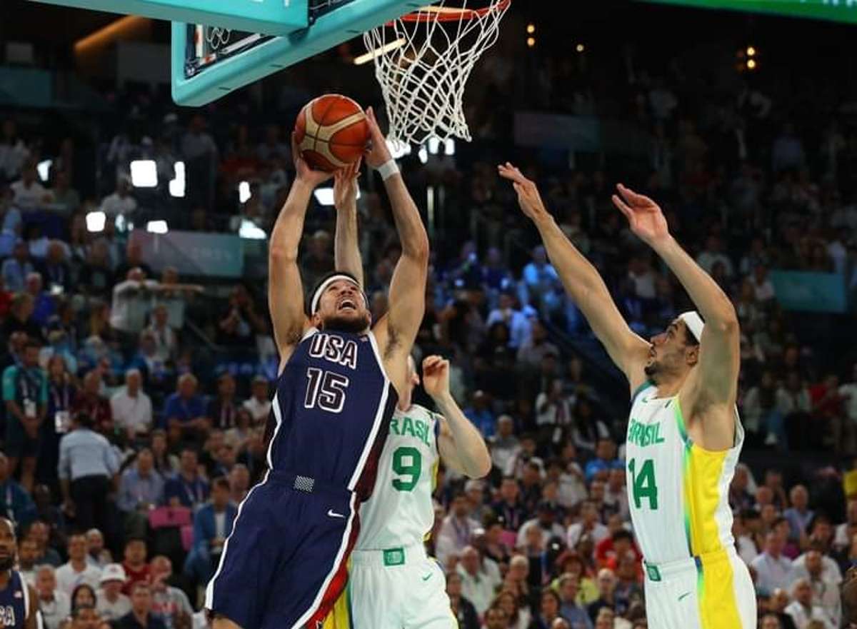 Team USA beats Brazil and reaches the semifinals in Paris