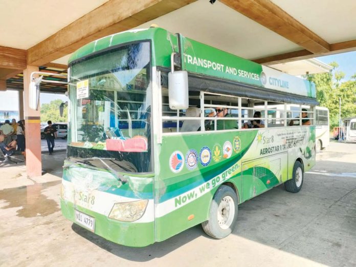 Minibuses under the Western Visayas Alliance of Transport Cooperatives and Corporations, Inc. will pause from operating for two hours in a show of unity and support for the Public Transport Modernization Program. AJ PALCULLO/PN