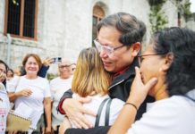 Amid tears and cheers, former Mayor Jed Patrick Mabilog returned to a heartfelt embrace from his emotional supporters outside St. Anne Parish in Molo, Iloilo City. His homecoming on Friday, September 20, 2024, marked the end of a seven-year exile in the United States, stirring deep feelings of joy and relief among the gathered crowd. JAM JAM BARONDA/FACEBOOK PHOTO