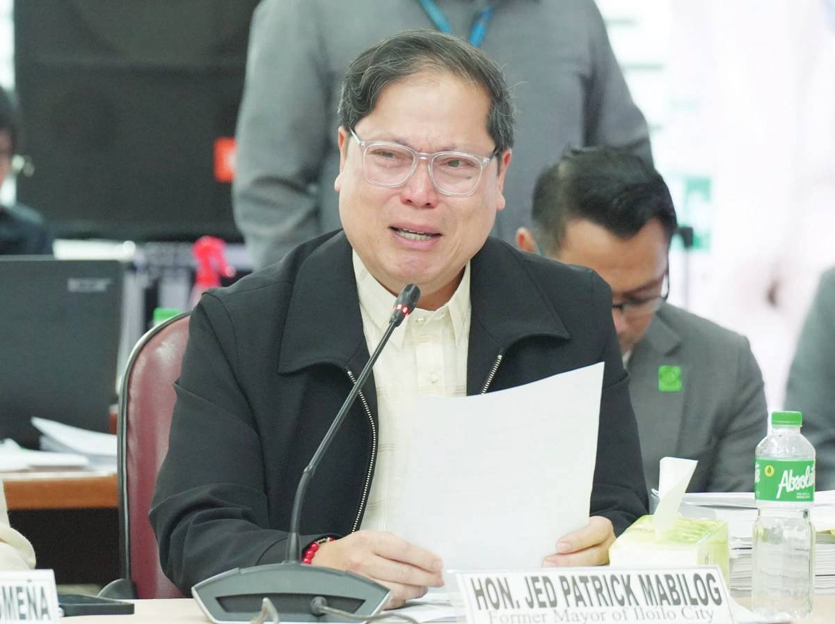 An emotional former Iloilo City mayor Jed Patrick Mabilog (left), during his testimony to the House quad-committee, recalls a subsequent warning from a police official cautioning him against returning to the Philippines due to risks of being forced to falsely identify former senators Franklin Drilon and Mar Roxas as drug lords. VER NOVENO/HOUSE OF REPRESENTATIVES PHOTO