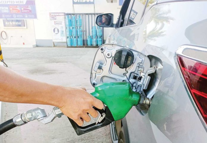 Fuel prices will go down starting Tuesday, September 17, 2024, as retailers announced the reduction of at least P1 a liter for gasoline, diesel, and kerosene. PN FILE PHOTO