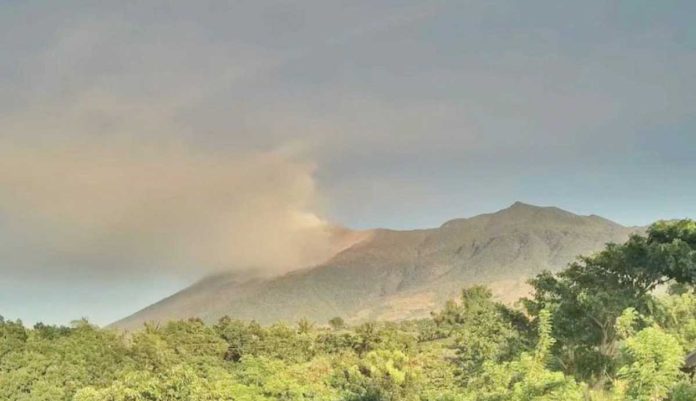 Mount Kanlaon has been exhibiting increased unrest, with 288 volcano-tectonic earthquakes recorded since 8 p.m. on September 9. Photo shows the active degassing from Kanlaon’s summit crater around 5:30 a.m. on Tuesday, Sept. 10, 2024. CANLAON CITY OBSERVATION STATION PHOTO