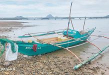 For suspected dynamite fishing, the Iloilo Provincial Bantay Dagat Task Force apprehended this fishing boat in Concepcion, Iloilo. Photo from Iloilo Provincial Bantay Dagat Task Force