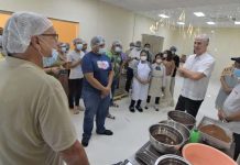 Gov. Eugenio Jose Lacson visited the Shared Service Facility during the chocolate processing training. NEGROS OCCIDENTAL PIO PHOTO