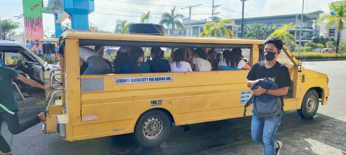 Jeepney operators in Iloilo have expressed concerns over the phasing out of traditional jeepneys, which threatens their livelihoods and puts pressure on them to adapt quickly. AJ PALCULLO/PN