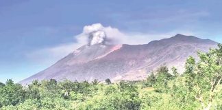 Mt. Kanlaon emitted gray ash from 7:20 a.m. to 07:39 a.m. on November 1, 2024. According to the Philippine Institute of Volcanology and Seismology, these events generated light-gray plumes that rose 800 meters above the crater before drifting northwest-west. SCREENSHOT FROM CANLAON CITY OBSERVATION STATION IP CAMERA VIDEO