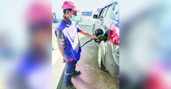 Oil companies will implement price hike starting Tuesday, Nov. 12, 2024, with diesel costs surging by P2.10 a liter. AJ PALCULLO/PN