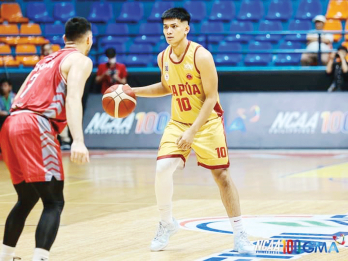 As the Cardinals notched their fifth straight win, Cyrus Cuenco spearheaded the offense with 21 points, including six three-point conversions, to go with two assists and one rebound. PHOTO COURTESY OF NCAA/GMA SPORTS