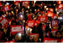 Protesters gather in Seoul to call for South Korean president Yoon Suk Yeol to resign. REUTERS