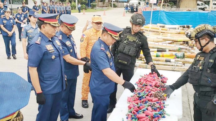 Sending a “clear message”, the Police Regional Office 6 holds a ceremonial destruction of illegal firecrackers in Camp Delgado, Iloilo City ahead of New Year celebrations. These materials can cause injuries or even fatalities, says Police Brigadier General Jack Wanky, the Western Visayas police director. AJ PALCULLO/PN