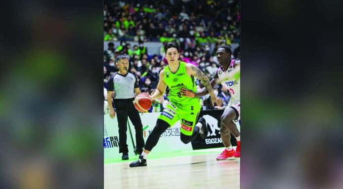 Dwight Ramos finished with 19 points as Levanga Hokkaido defeated Ibaraki Robots 78-60 in the Japan B.League Division 1. PHOTO COURTESY OF LEVANGA HOKKAIDO