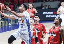 TNT Tropang Giga’s Jayson Castro scores on a layup. PBA PHOTO