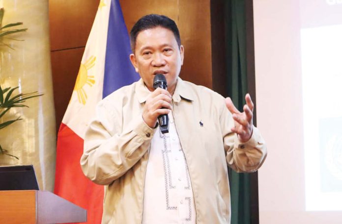 Land Transportation Franchising and Regulatory Board chairperson Teofilo Guadiz III says the renewed clamor for an increase in the taxi flag-down rate comes months after the agency granted a P10 hike from P40 to P50 last March. LTFRB PHOTO