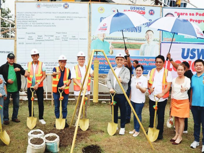 Uswag Ilonggo Partylist’s Cong. Jojo Ang and nominee Maria Lourdes “Lulu” Miraflores and Gov. Jose Enrique Miraflores lead the groundbreaking ceremony for the P80-million Aklan Provincial Sports Complex in Makato, Aklan on Thursday, Dec. 19, 2024.