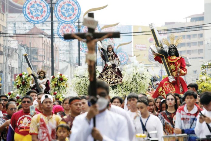 Replicas of the Black Nazarene parade along Quezon Boulevard in Quiapo, Manila on Jan. 2, 2025. They were later blessed as part of the upcoming Feast of the Black Nazarene on Jan. 9. PNA