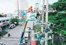 To achieve seamless Dinagyang celebration for all Ilonggos, MORE Electric and Power Corporation’s teams work tirelessly on power lines to ensure a stable and uninterrupted energy supply during the festival.