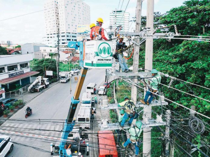 To achieve seamless Dinagyang celebration for all Ilonggos, MORE Electric and Power Corporation’s teams work tirelessly on power lines to ensure a stable and uninterrupted energy supply during the festival.