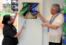 PAGCOR Chairman and CEO Alejandro H. Tengco and AFP Medical Center Commander Brigadier General Jonna Dalaguit unveil the marker for the new AFP Medical Center Patient Watchers’ Dormitory in Quezon City.