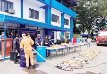 Officers of the Bacolod City Police Office (BCPO) get rid of the seized illegal firecrackers during the holidays in a ceremony held at BCPO parade ground in Bacolod City on Tuesday, Jan. 7, 2025. MAE SINGUAY/PN