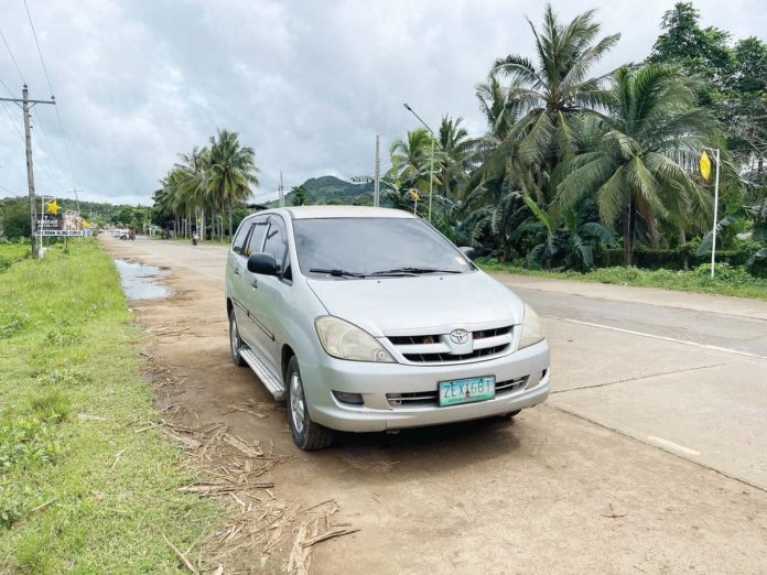 Three victims were onboard this vehicle on their way to Panay, Capiz when they were robbed by three armed men on Sunday, January 5, along the national highway in Barangay Sta. Fe, Pilar, Capiz. 106.5 XFM ROXAS CITY, CAPIZ/FACEBOOK PHOTO