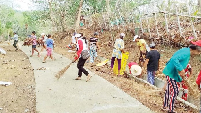 The Iloilo Provincial Health Office appealed anew to everyone to make it a habit to clean their surroundings and search for and destroy mosquito breeding areas like cans, tires, and plastic containers following an increase in dengue cases in the province. ILOILO PROVINCIAL HEALTH OFFICE PHOTOS