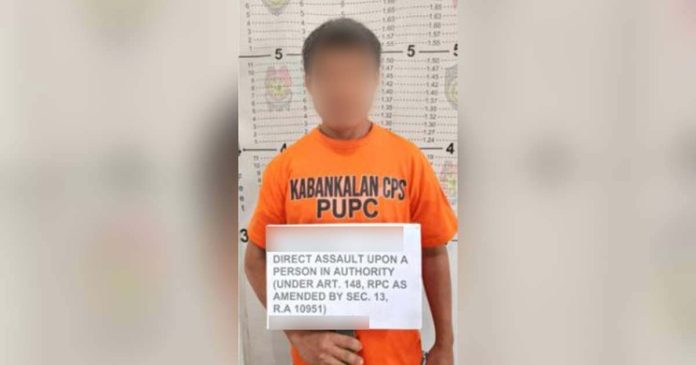 Alias “Timoy” who is facing murder charges is currently detained at Kabankalan Component City Police Station in Kabankalan City, Negros Occidental. NOCPPO PHOTO