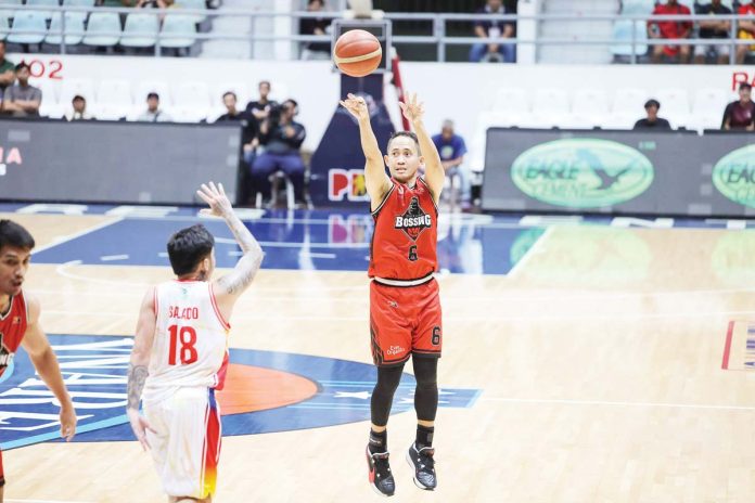 Blackwater Bossing’s Joseph Evans “Jvee” Casio attempts a three-pointer. PBA PHOTO