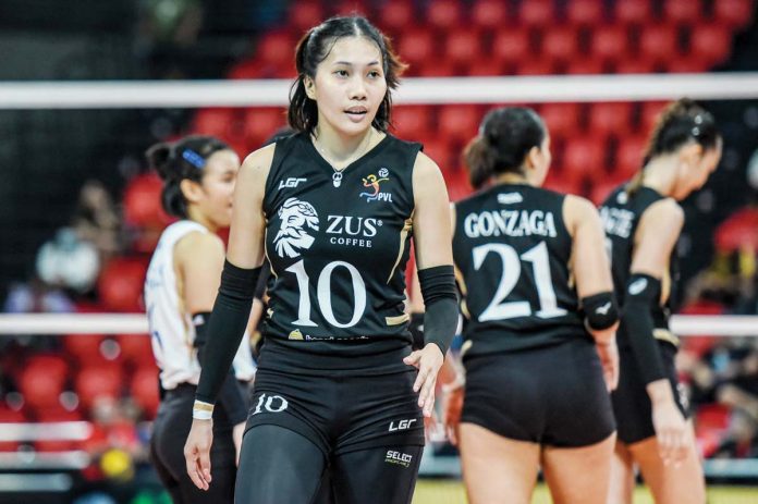 Chinnie Arroyo led the ZUS Coffee Thunderbelles’ straight set win over the Capital1 Solar Energy Solar Spikers. PVL PHOTO