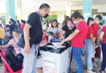 A total of 1,460 public school teachers in Antique will serve as members of the Electoral Board for the May 12, 2025 midterm elections. Photo shows teachers and non-teaching staff who served as Board of Election Inspectors during the May 9, 2022 polls. PNA FILE PHOTO BY ANNABEL CONSUELO J. PETINGLAY