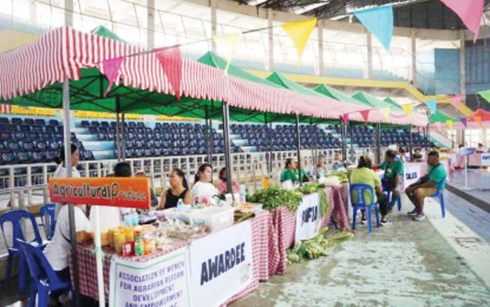 The Bacolod Sunday Market and Kadiwa ng Pangulo will showcase a variety of fresh and locally produced goods. Photo shows during the launching of Kadiwa ng Pangulo program in Bago City, Negros Occidental. BAGO CITY PIO PHOTO