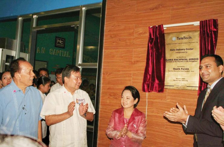 During the first term of Mayor Jerry P. Treñas, specifically in 2007, the first Information Technology (IT) building in Iloilo City was declared a Philippine Economic Zone Authority (PEZA) zone through Proclamation No. 1273 by then President Gloria Macapagal-Arroyo. Located at SM City Iloilo, this center became home to the BPO company Teletech. Photo shows Treñas along with the former President, the late Iloilo’s Gov. Niel Tupas Sr. and a Teletech executive during the inauguration of the IT center. By 2009, Iloilo City was recognized by KPMG as one of the Top 10 highlighted destinations in the Asia-Pacific region for its outsourcing boom. All these paved the way for more BPOs to establish operations in the city. PHOTO CREDIT: SHERWIN BALAJDIA BACHOCO/JERRY P. TREÑAS FB PAGE