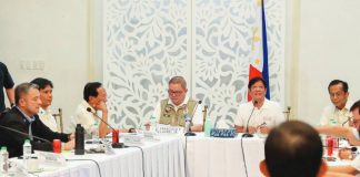 President Ferdinand R. Marcos Jr. has directed relevant government agencies to expedite the implementation of key development projects in Western Visayas. During his on-ground Regional Development Council meeting in Iloilo City, the President and council officials discussed major projects, including the Jalaur River Multipurpose Project Stage II and the Panay-Guimaras-Negros Bridges. They also addressed regional needs in agriculture, education, energy, water resources, tourism, and flood mitigation. PHOTO FROM PCO FACEBOOK PAGE