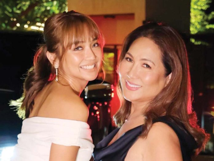 Kathryn Bernardo and her mom Min Bernardo. @BERNARDOKATH/INSTAGRAM PHOTO