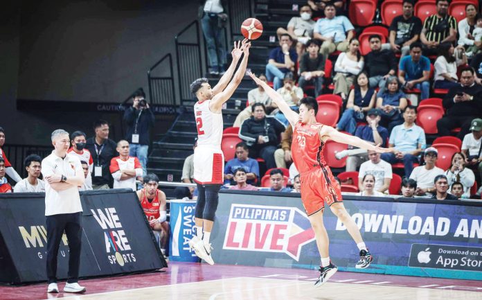 Barangay Ginebra San Miguel Kings’ Jeremiah Gray pulls up for a three-pointer. The Gin Kings is now with a 2-0 lead in the best-of-seven semifinals series. PBA PHOTO