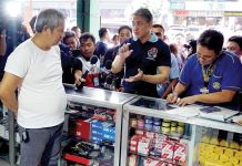 Bureau of Internal Revenue Commissioner Romeo Lumagui Jr. (center) conducts talks to a business owner in Banawe Street, Quezon City on Tuesday, Feb. 11, 2025. The BIR has launched the Friendly Tax Compliance Verification Drive to promote taxpayer education and encourage voluntarily compliance. PNA PHOTO BY BEN BRIONES