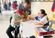 An octogenarian receives his P12,000 cash assistance from the Kabankalan City government in Negros Occidental. In Kabankalan, an octogenarian, aged 80 to 89, is given cash incentive as part of the city government’s initiative to honor their contributions to the community. KABANKALAN CITY GOV'T PHOTO