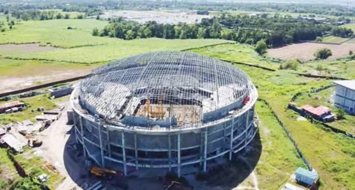 Additional installations for Bacolod MassKara Coliseum movable and retractable seats/bleachers, a VIP elevator, and two sets of escalator and elevator, among others. SCREENSHOTFROM RANDOM LIFE OBSERVER FB VIDEO